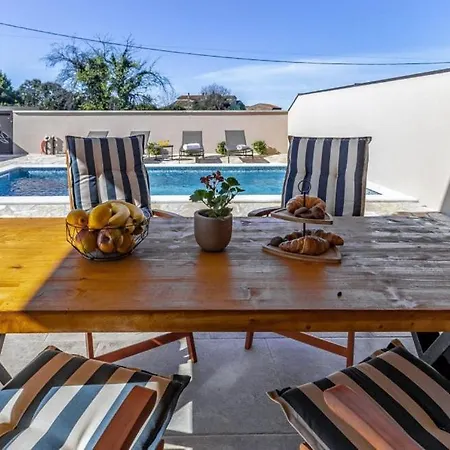 Villa Bella By Guide