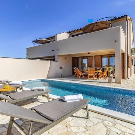 Bella By Guide Villa *